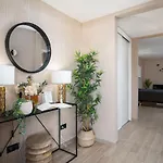 Daire Kikiana House