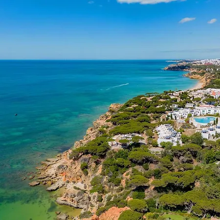 Kikiana House דירה